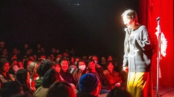 ▲脱口秀表演（图/CFP）
