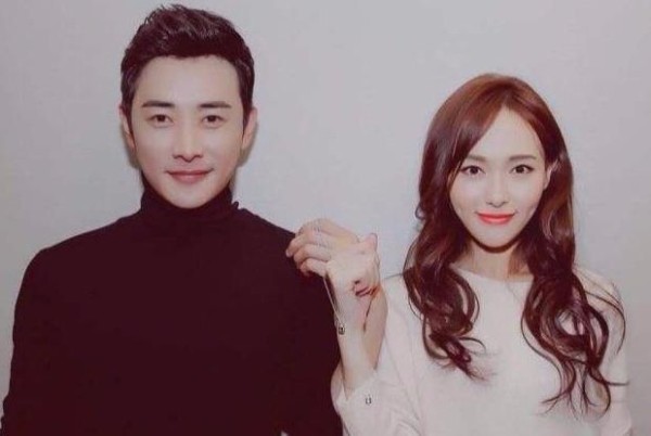 年纪只差两岁苗圃和罗晋演母子，更唏嘘的是他们曾为绯闻情侣