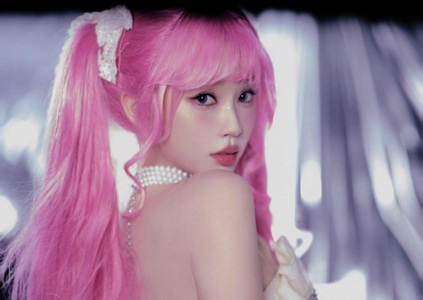 [虞书欣][新闻]241020 彩棠特约明星化妆师分享虞书欣化妆心得,网友期待更多合作——本命星新闻