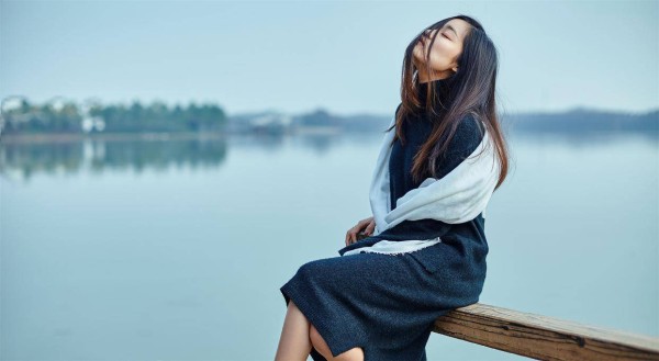 女人想当你情人，会给出这种明显信号，别错过了