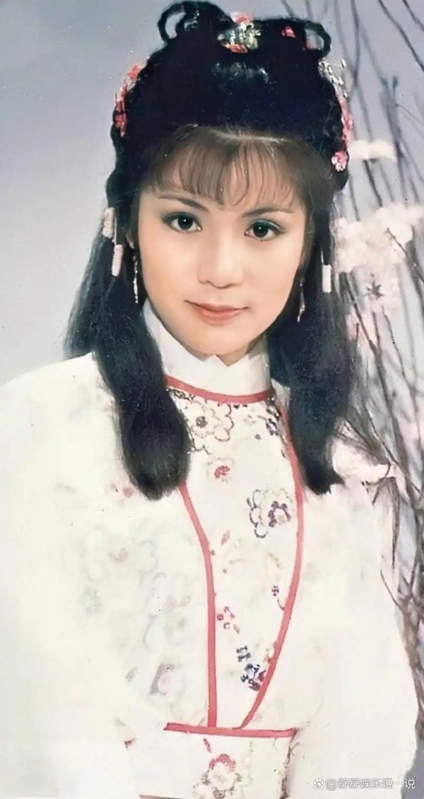 83 版黄蓉成为无数观众心中白月光，三位女星塑造的经典各有韵味，翁美玲凭灵动娇俏，将黄蓉的古灵精怪与少女娇憨演到极致