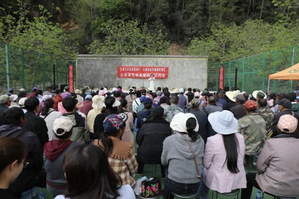 2c05ce91bbbbf7e6140ef9d46cec59a6