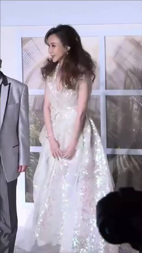 萧蔷55岁出席活动状态惊艳,曾长期占据台湾第一美女称号