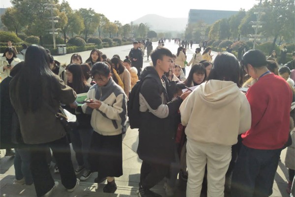 “心之桥”音乐鉴赏 ——工商管理学院心理健康活动有序开展