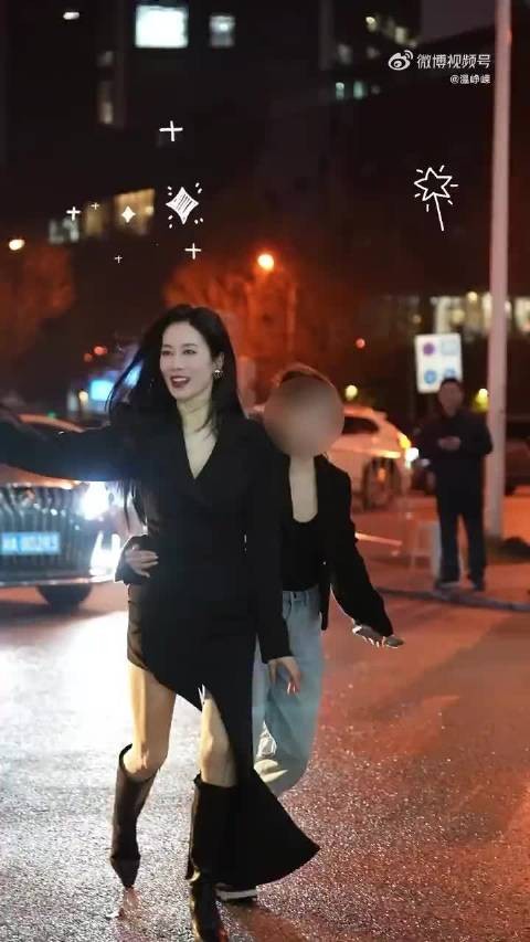 温峥嵘舞台表现惊艳,实力展现成长蜕变