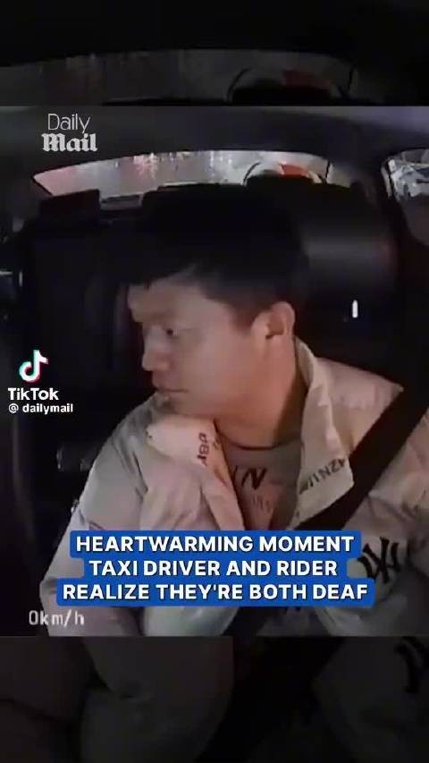 失聪司机乘客手语畅聊视频走红
