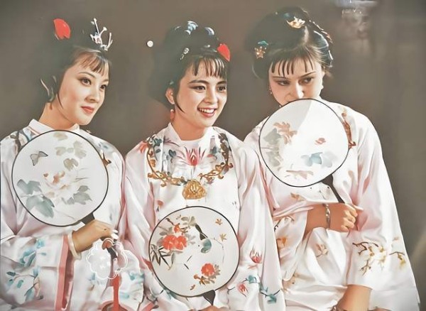 纵然命如棋子，但那些不经意的瞬间美好，却是那么温馨和难忘