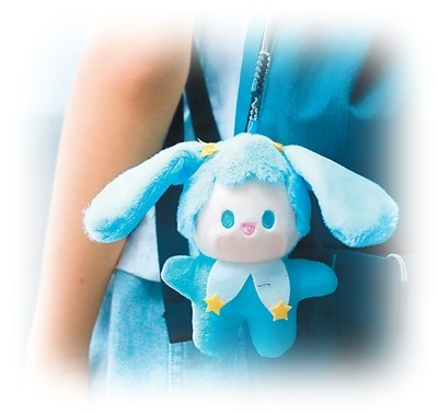 小包挂，何以成年轻人“心头好”？