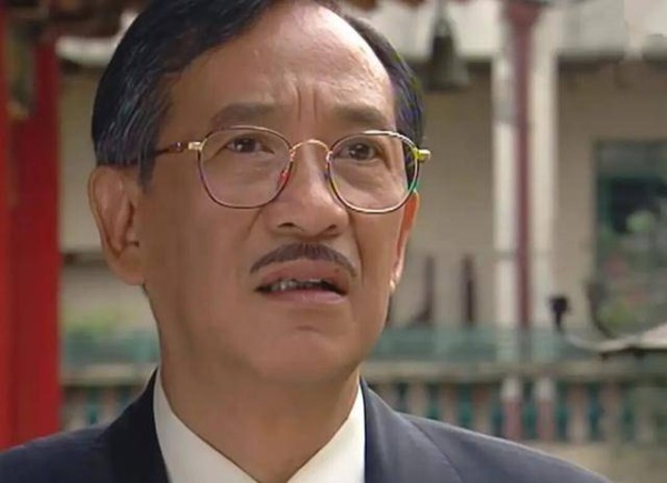 一路走好！香港资深老戏骨离世享年89岁，出身演艺世家，一生未婚