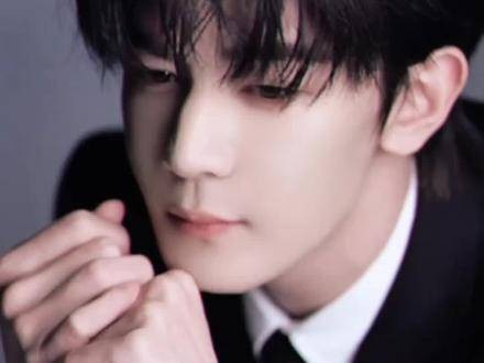 翘首以盼夏之光踏上北影节的星光之路 夏之光首次参加北影节红毯