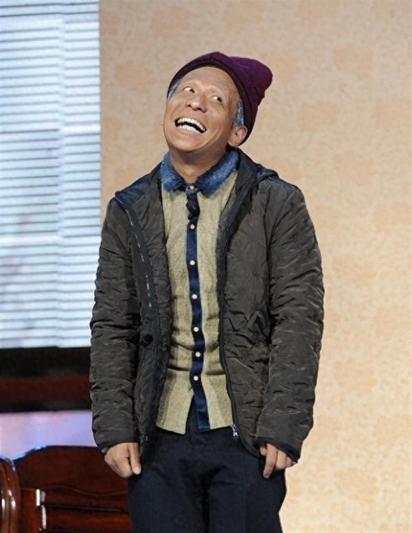 牡丹花下死，做鬼也风流！如今，谁也救不了44岁的宋小宝了