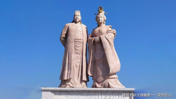 石雕人物雕像：以石塑人，以雕传韵，镌刻人文初心