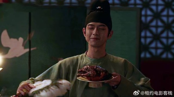 蒋长扬偷了牡丹的鸡，穿鱼都看不懂，哪料人玩的是情趣