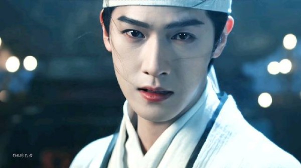 李昀锐饰演诸葛玥冰湖重生镜头引关注