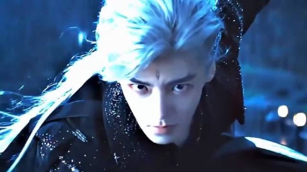 侯明昊遭经纪人黑粉困扰仍坚持用作品说话