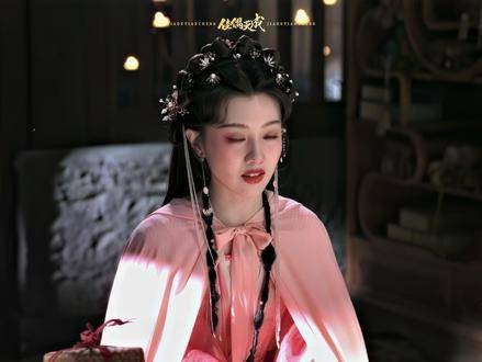 钱包鼓、颜值炸，陆大人这波年上魅力直接拉满！王鹤润