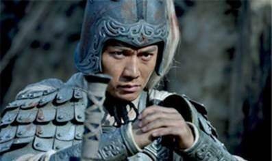 《三国演义》中猛将颇多，那么前期武功最厉害的前五名猛将是谁？