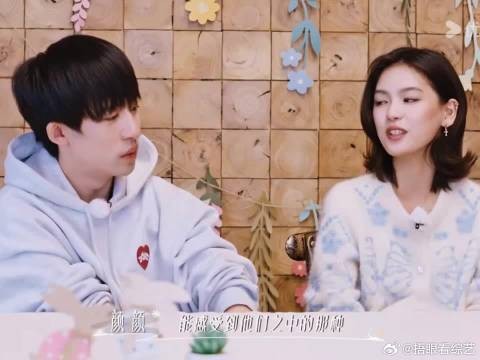 凯凯与七月滑雪互动引热议