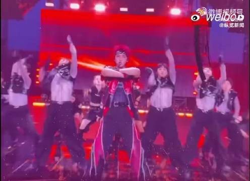 严浩翔气场全开表现力拉满