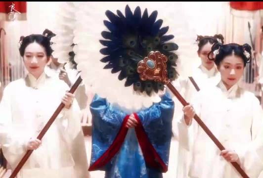 《良陈美锦》开播，任敏演绎顾锦朝及笄礼