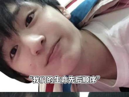 这才是用笔尖刻下的“家人”二字，一笔一画皆是深情