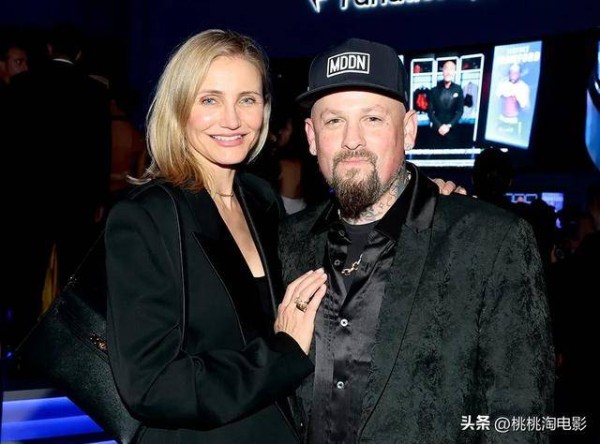 53岁又当妈了！卡梅隆迪亚兹宣布生下3胎，结婚11年感情依旧甜蜜