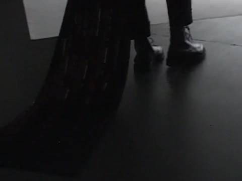 蔡徐坤MetGala暗黑美学造型颠覆传统