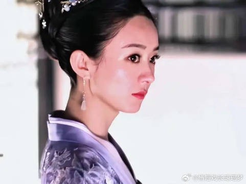 对方贬低了你的出身，但是肯定了你的能力