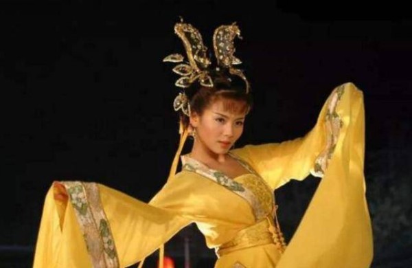 大小周后都是倾城之色，李煜最爱哪一个？恐怕哪个都不是最爱
