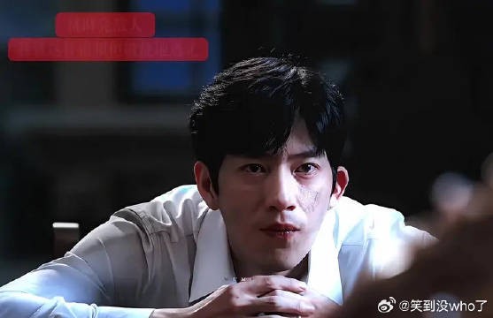 井柏然蔡文静新剧钢铁森林上演追逐戏码