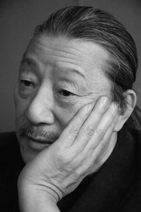 著名油画家、壁画家袁运生逝世
