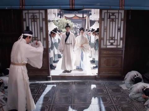 叶限跪拜顾母誓助顾锦朝复仇
