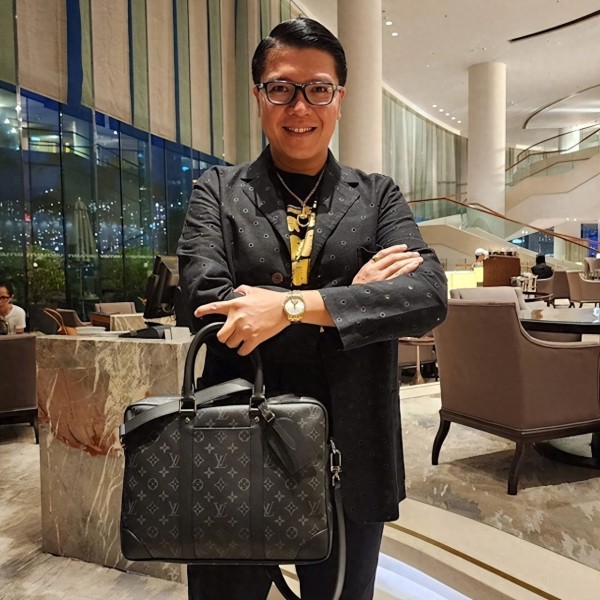 曾因偷窃险毁星途！TVB男星事业未受重创，剧集商演接不停