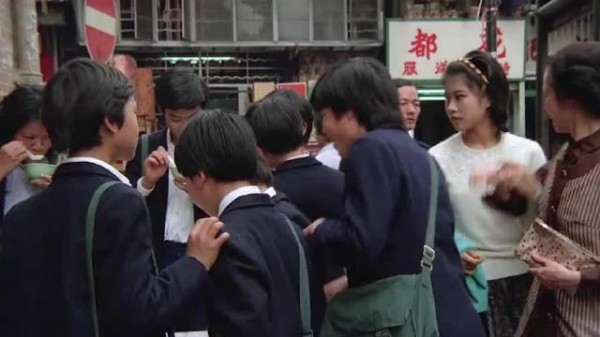 这是1982年香港经典悲剧邵氏电影 《城寨出来者》