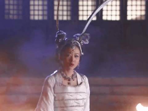 “师傅你教我，我亲手害死我义姐，你教我怎么救她啊”