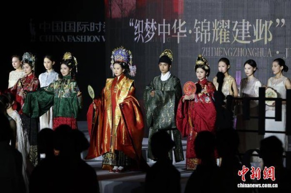 中国四大名锦江苏南京同台“合璧”