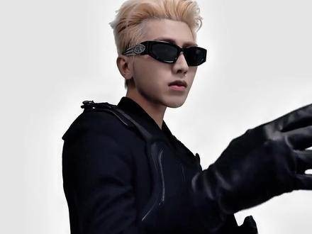笑点归笑点，尊重归尊重——坤哥就是真男人！
