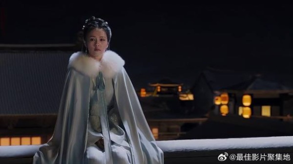 时宜得知回清河郡，独自爬上城楼，太可怜了