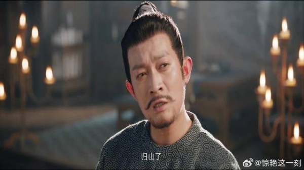 孤女被锁牢房，被人看见乘雕而去，苏无名反应意外了