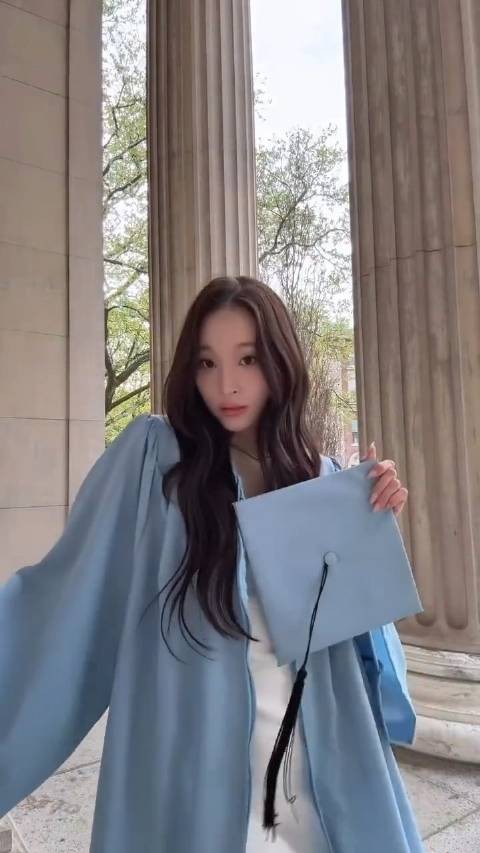 ALLDAY PROJECT成员ANNIE最新INS，7天后将从哥伦比亚大学毕业！