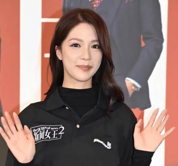 TVB力捧花旦被曝多次医美，引发热议，本人回应否认容貌焦虑