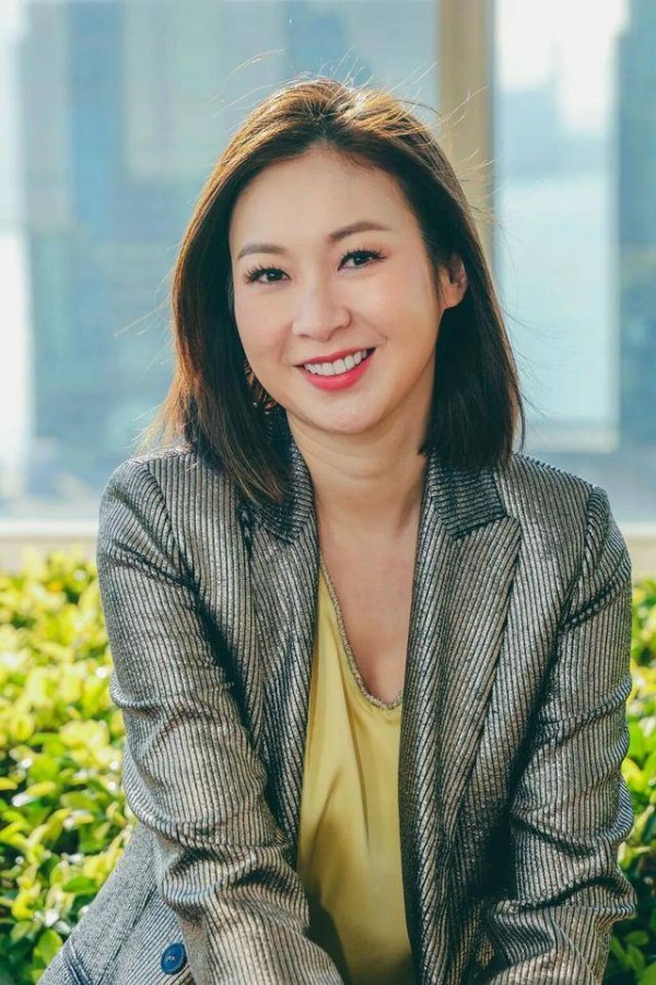 TVB女星经历失败婚姻，再嫁高级督察不领证，新剧演孕妇获关注