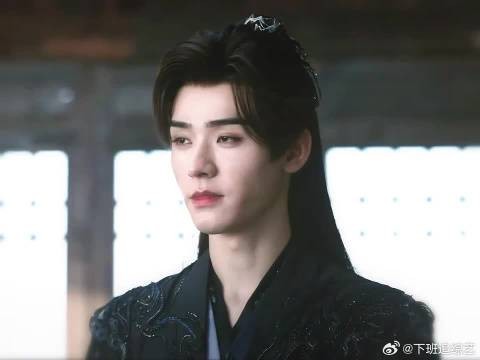 苏家主，不要再一本正经的说瓜娃子了