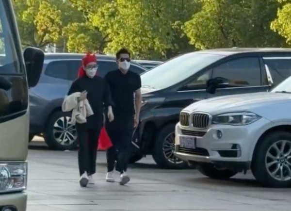 郭富城停工陪方媛回安徽奔丧，遵循当地特殊习俗送别外公