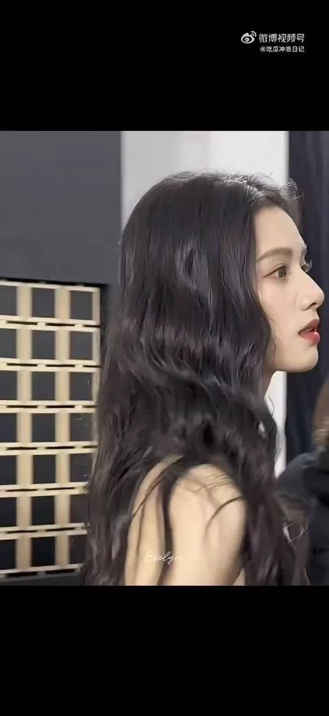 所以张婧仪现实里到底美成啥样啊急死我了!