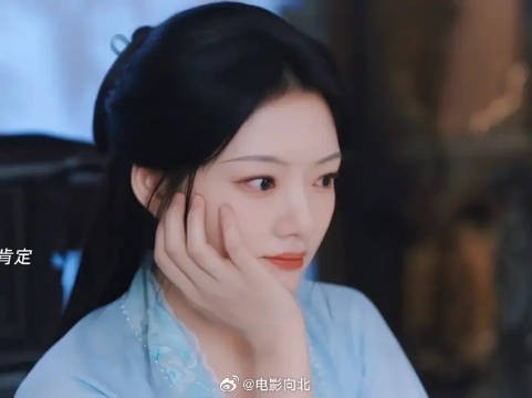 任敏真的把少女心事演的淋漓尽致，每个动作表情都能让人瞬间代入！