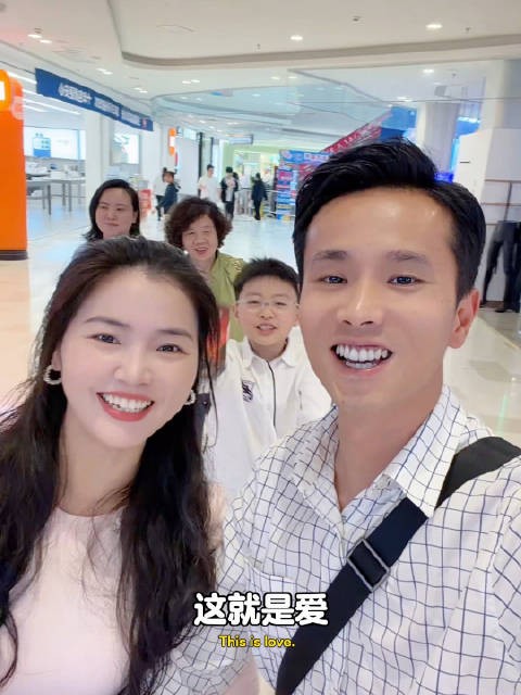 一家人在一起就是最简单的幸福