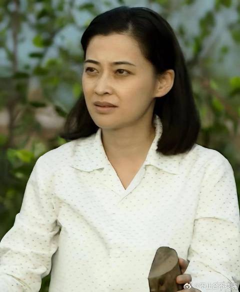 安杰对德华没话说，哪个嫂子能做到她这样！