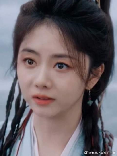 吃醋咬情敌!小叶子为了红烨的爱情操碎了心!