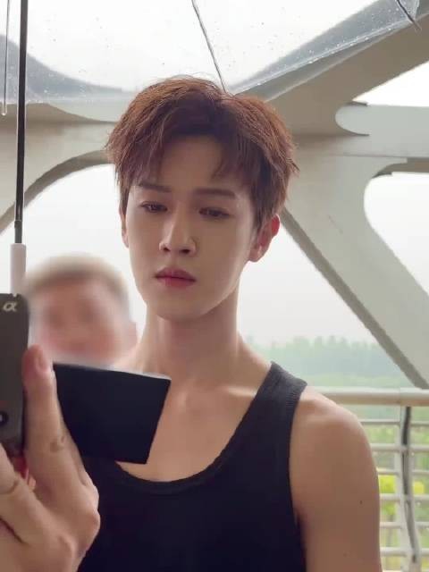李昀锐新剧饰演阳光小苦瓜邢武